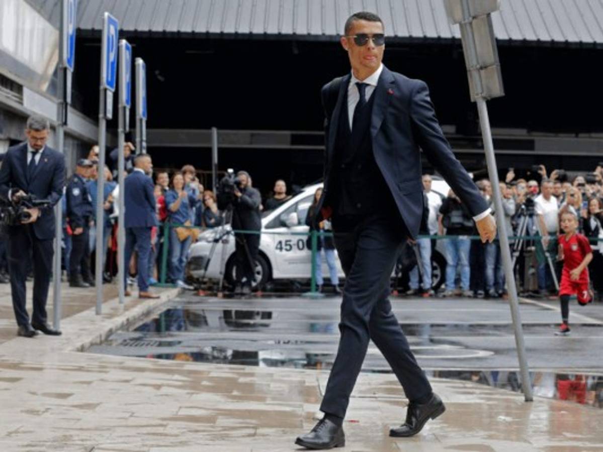 Locura en Rusia por arribo de Cristiano Ronaldo y la selección de Portugal