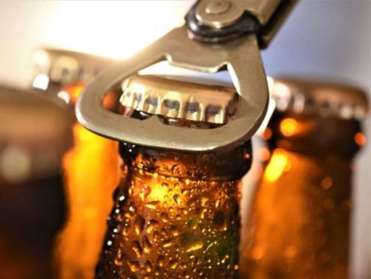 Prohibido consumir bebidas alcoholicas en pulperías