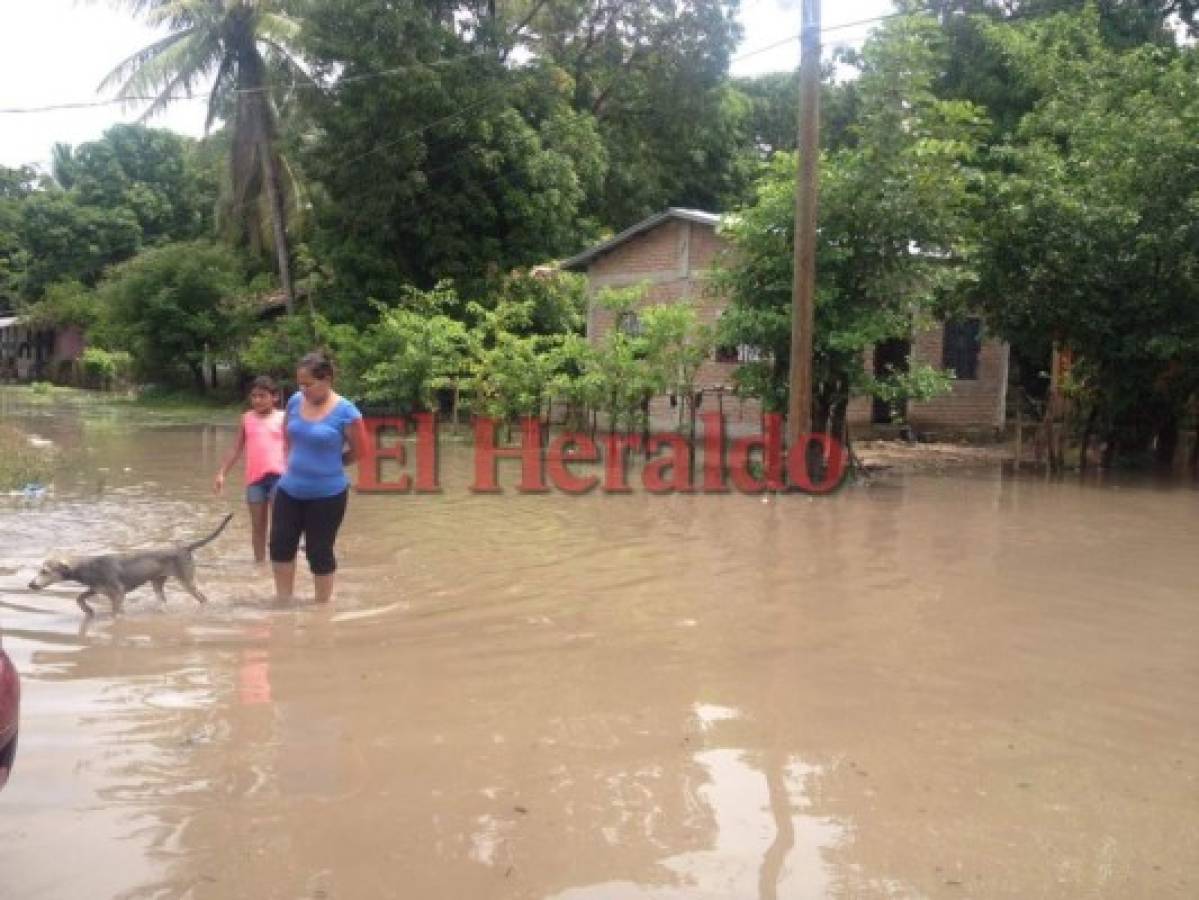 Choluteca: Al menos 40 viviendas inundadas en barrio Sinaí de Monjarás