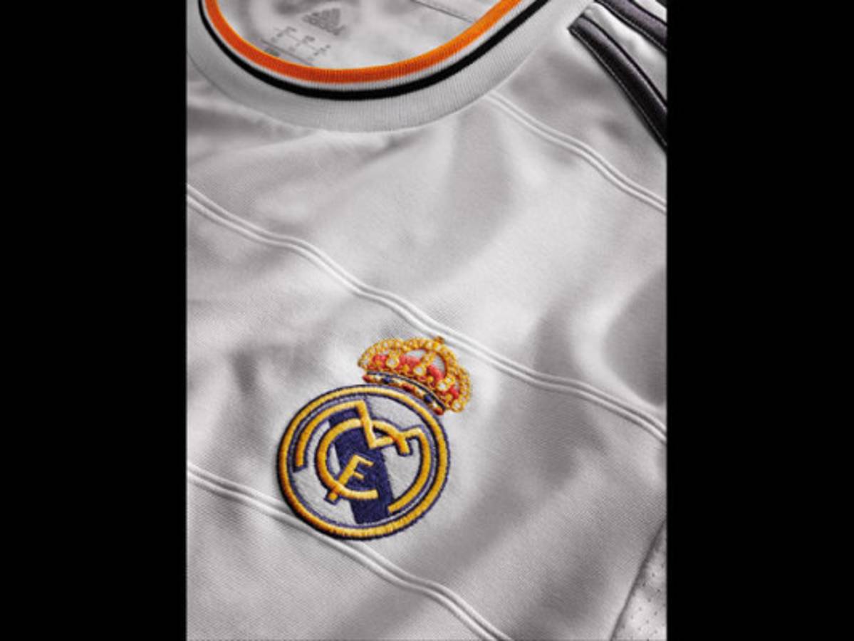 Fotos y video: La nueva camisa del Real Madrid