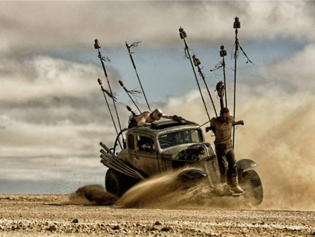 Mad Max Fury Road, esa extraña película que no sabés porque viste completa