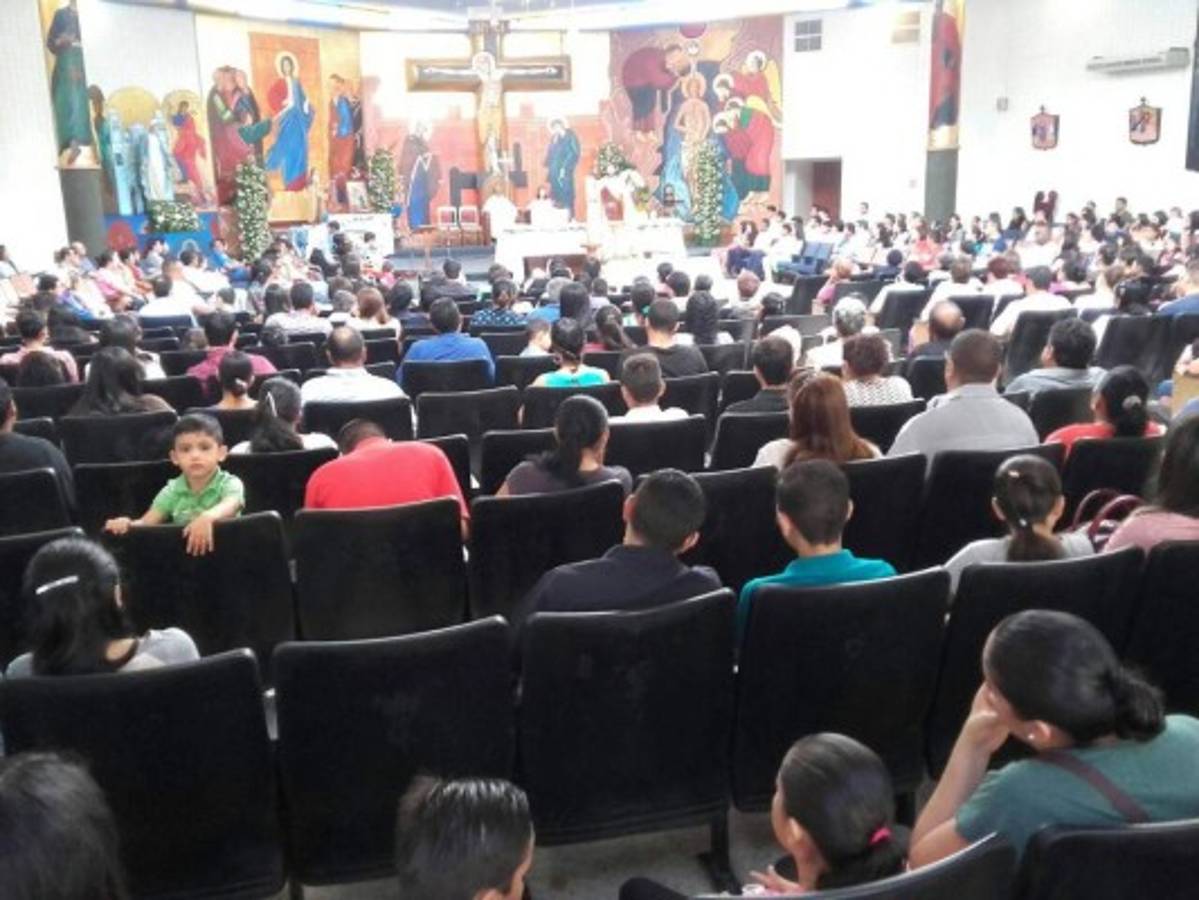 Habitantes de la Kennedy celebran a lo grande su 52 años de fundación