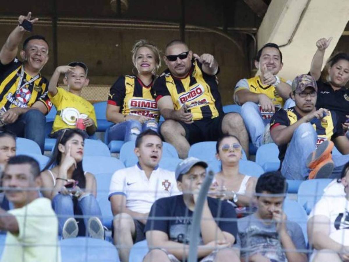 Olimpia le dio vuelta al marcador y venció 2-3 al Real España para asegurar el liderato