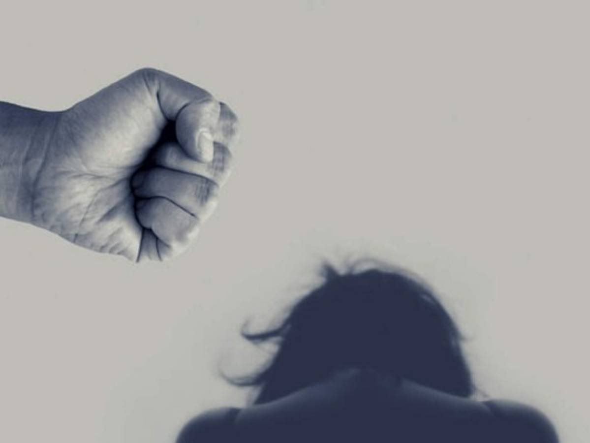 'Estuve a las puertas del infierno y volví', pandemia y encierro: cómo cambió el mundo en 2020