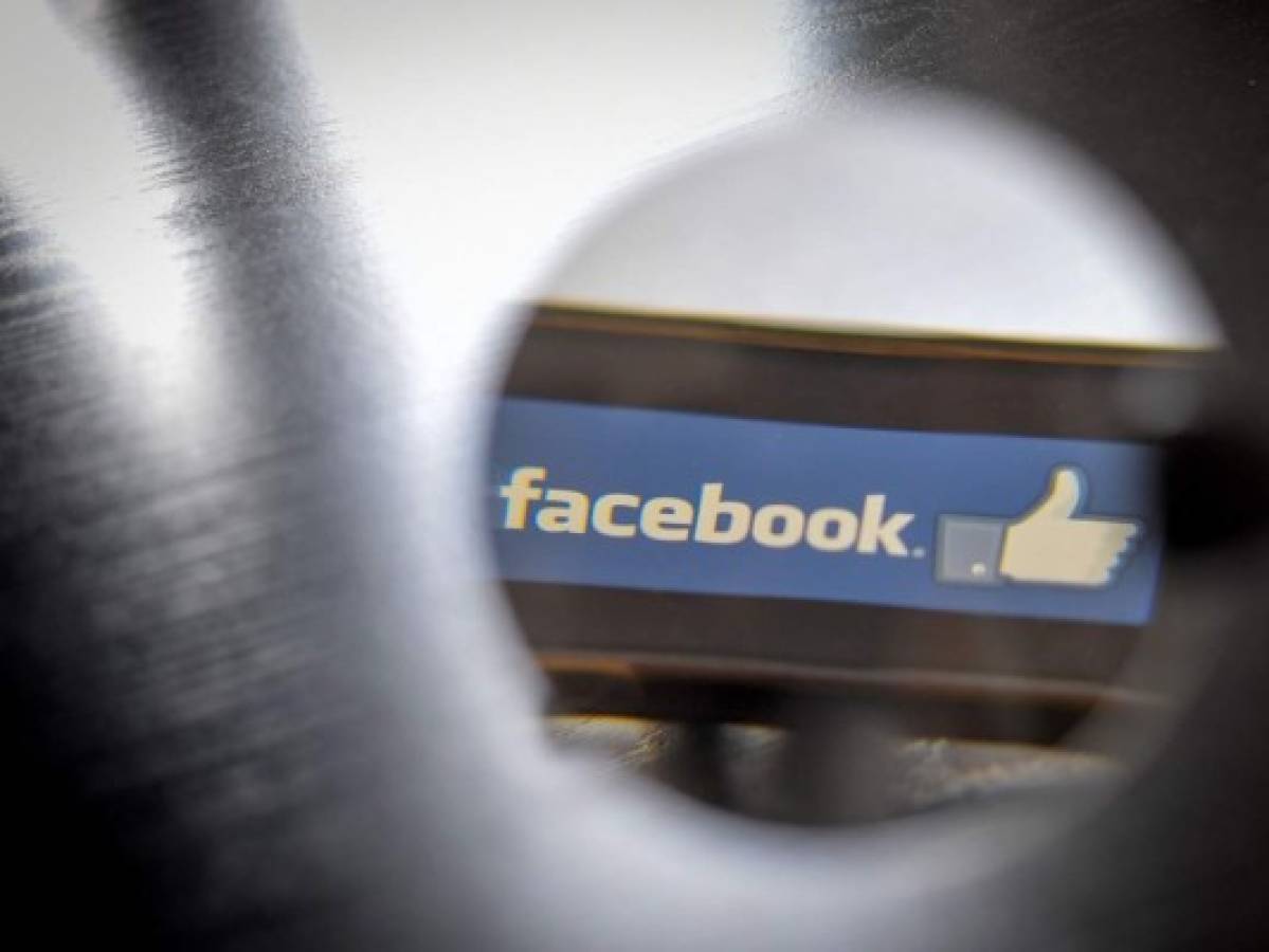 Facebook revela la causa de su caída mundial