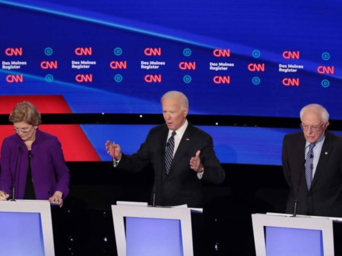 Los demócratas inician un debate en EEUU centrado en un choque entre Biden y Sanders