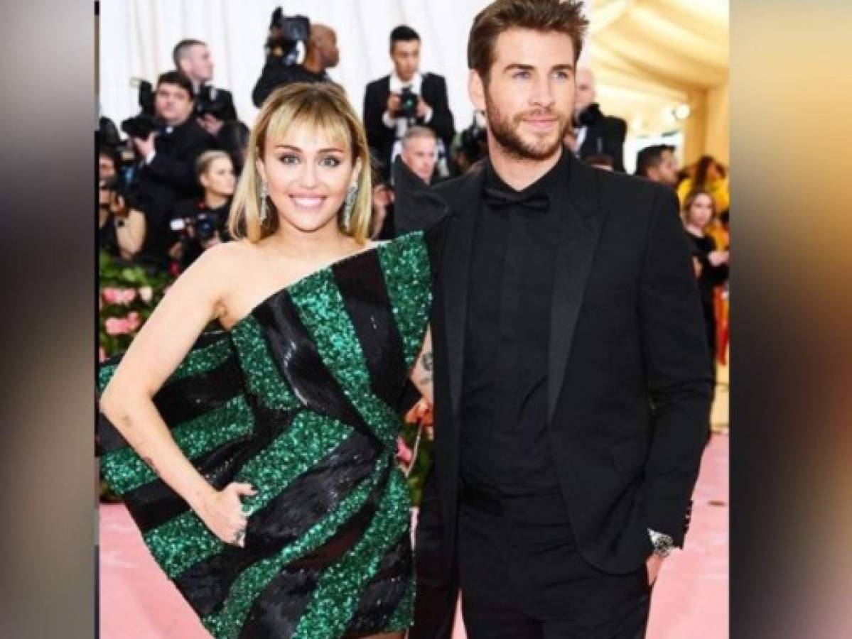 Miley Cyrus reafirma atracción por las mujeres, pese a su boda con Liam Hemswoth