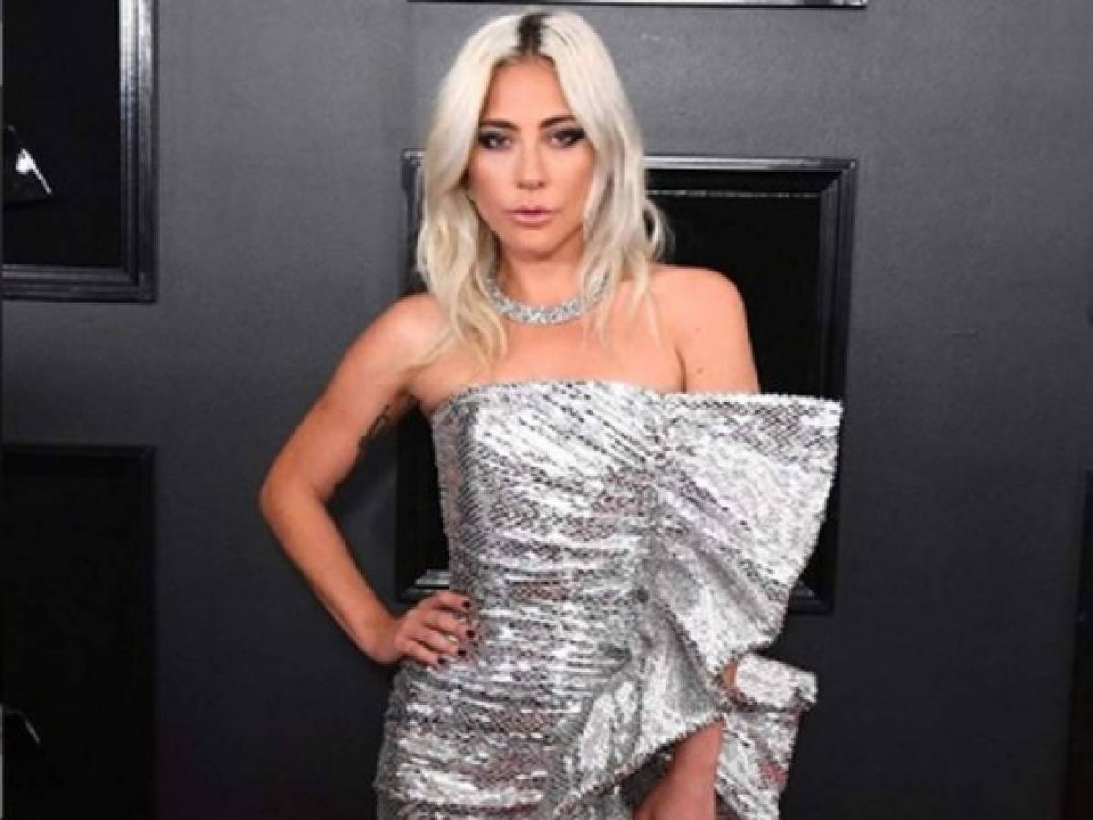 Captan a Lady Gaga besando a su nuevo novio