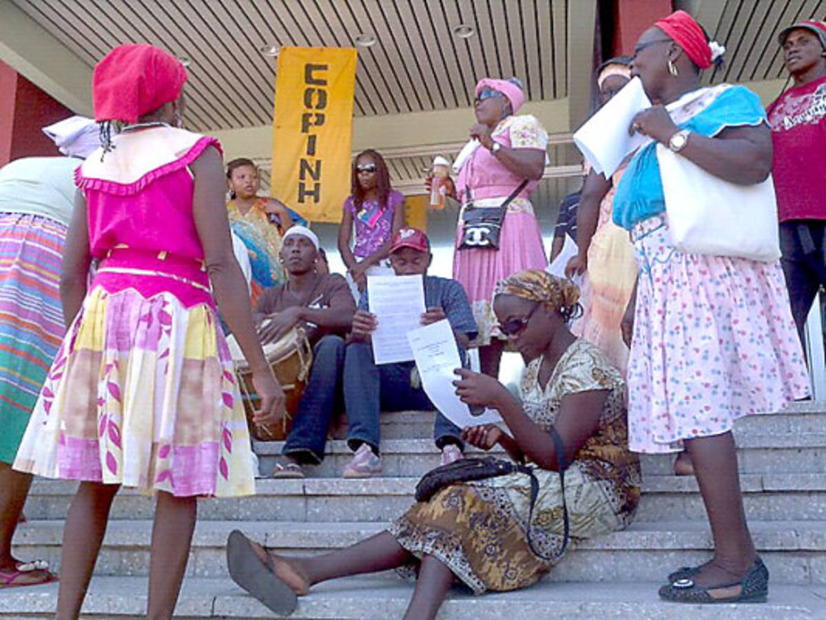 Protestan contra ciudades modelo
