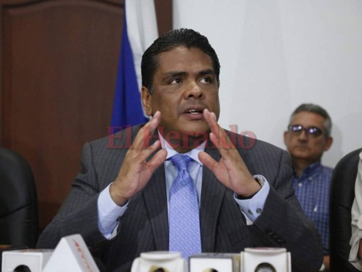 Alden Rivera: Hay unas 5,000 personas... el 60% son hondureños