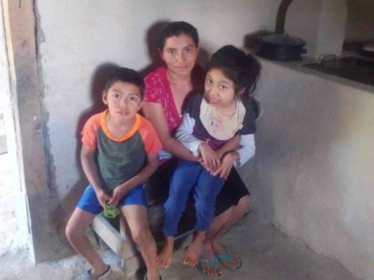 Doña Francisca Gonzales y sus pequeños hijos sueñan con mejorar su calidad de vida.