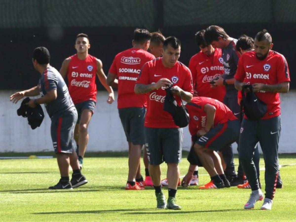 Chile sale a confirmar su invicto en la clasificatoria ante una Colombia en su laberinto