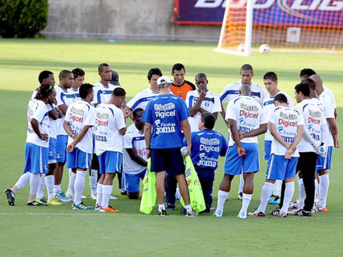 Honduras no levanta... Sigue séptima de Concacaf