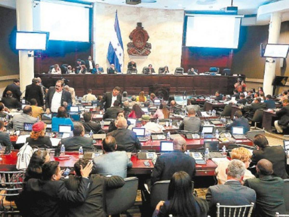 Ley garantizará el pago de salario para empleadas domésticas