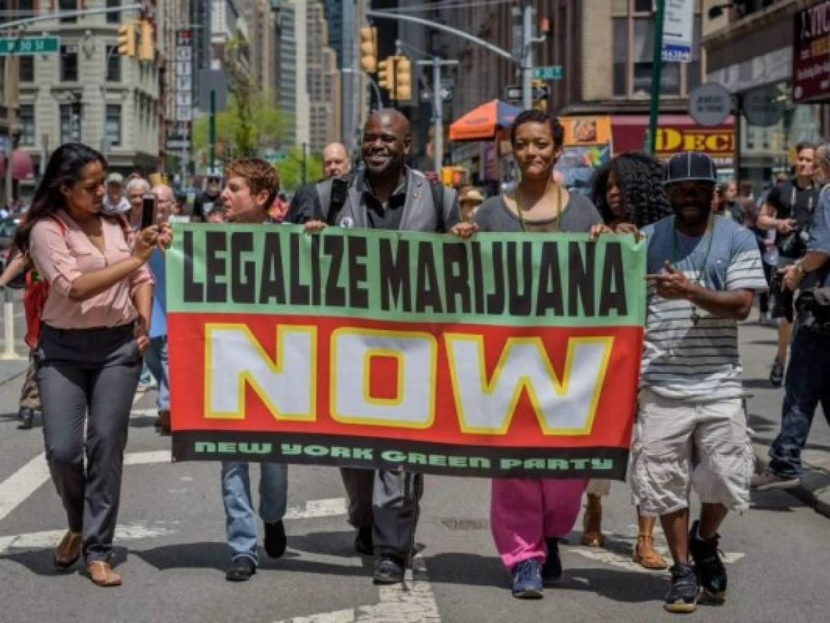 Nueva York anuncia un acuerdo para legalizar la marihuana recreativa  