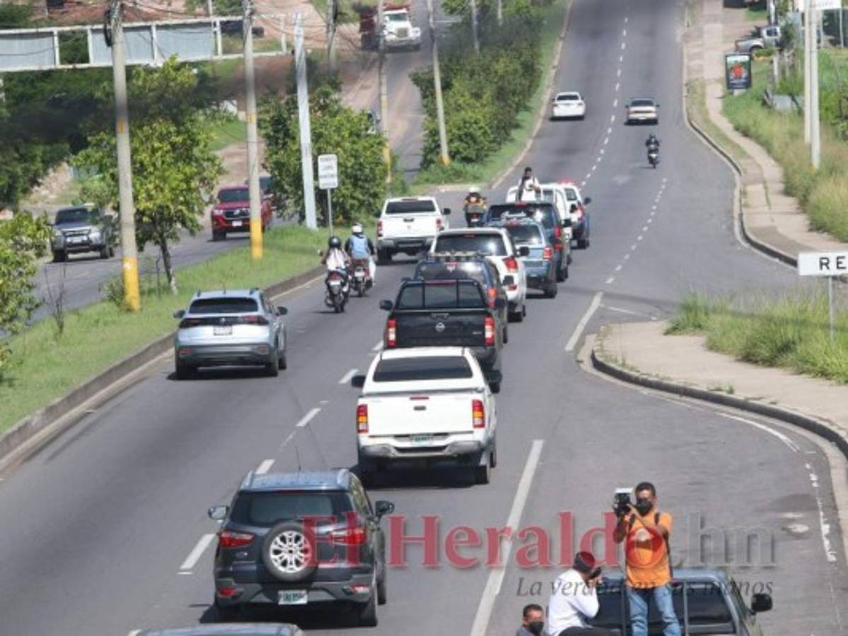 Despiden con caravana al pastor Mario Tomás Barahona, víctima del covid