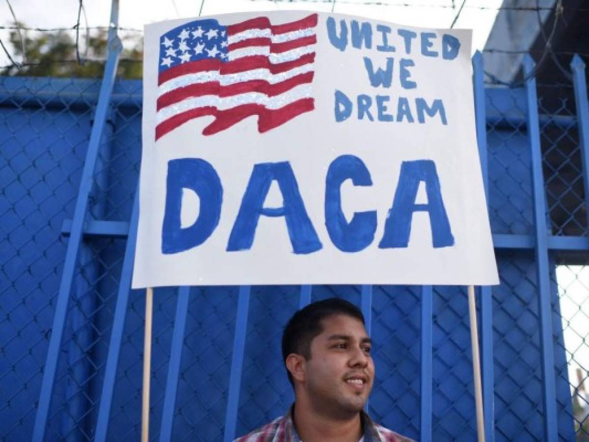 Estados Unidos: Alertan a postulantes hondureños a DACA de estafas