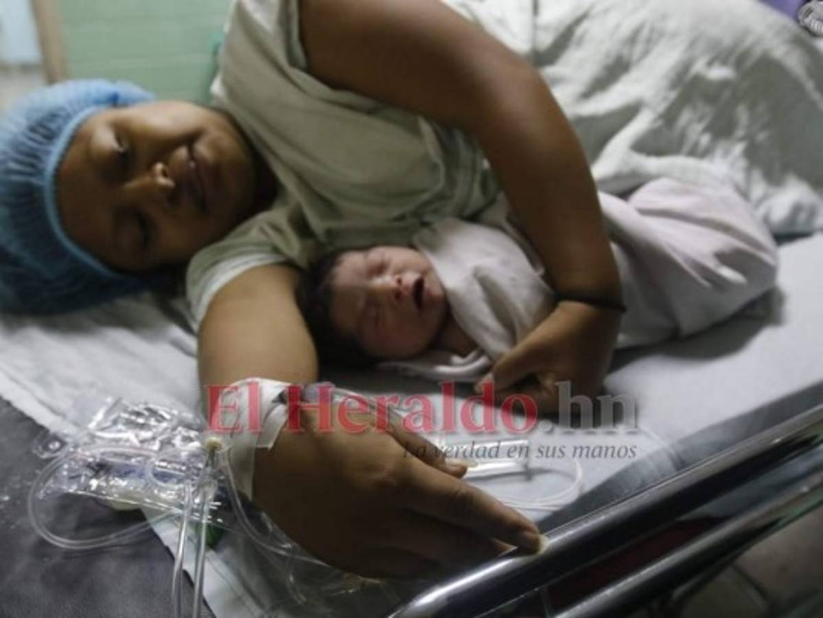 Ariana, la primera en nacer en el IHSS en Navidad