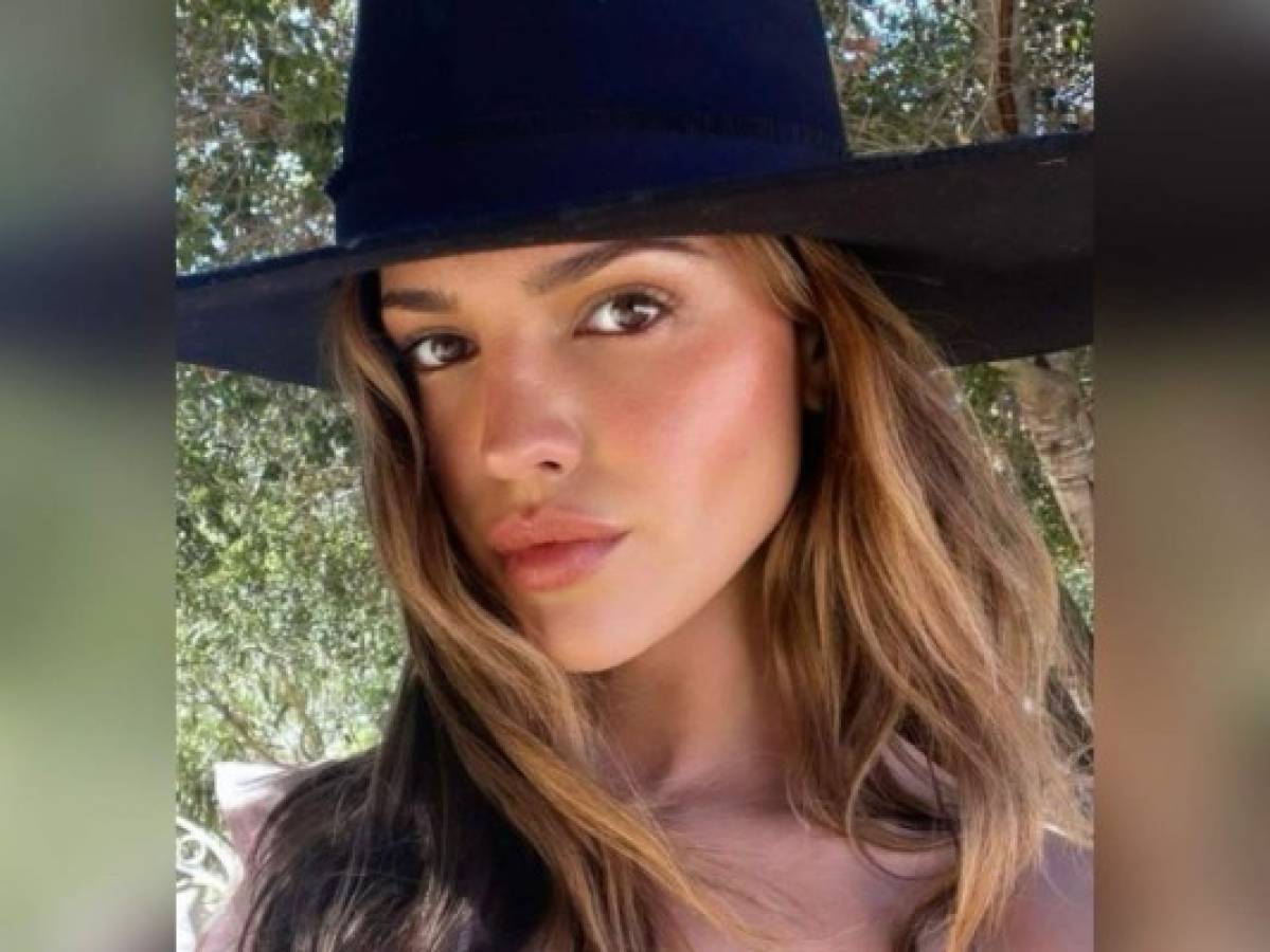 ¡Adiós a la soltería! Captan a Eiza González de la mano con su nuevo novio