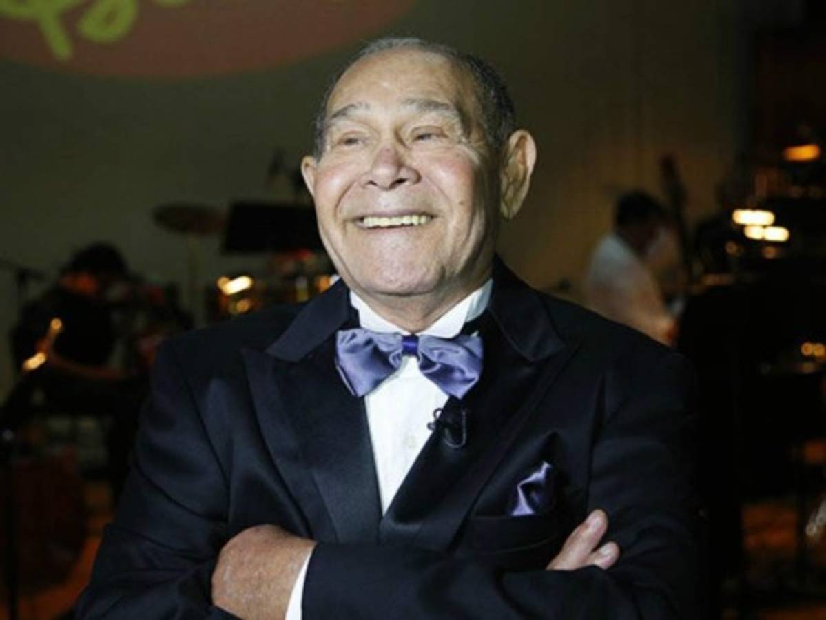 Video: En plena tarima murió el cantante venezolano 'Memo' Morales