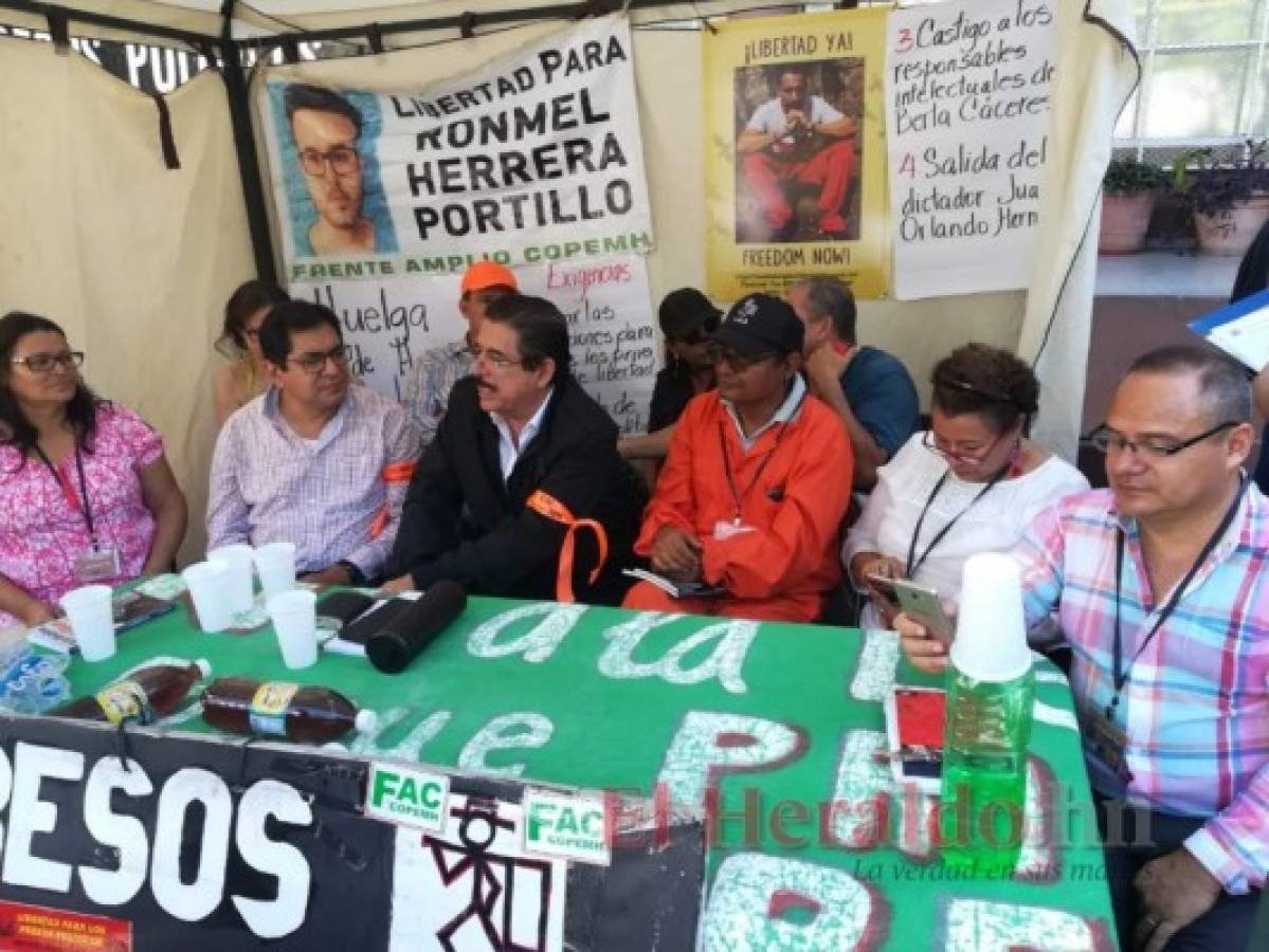 Mel Zelaya pide libertad para los presos políticos en el MP