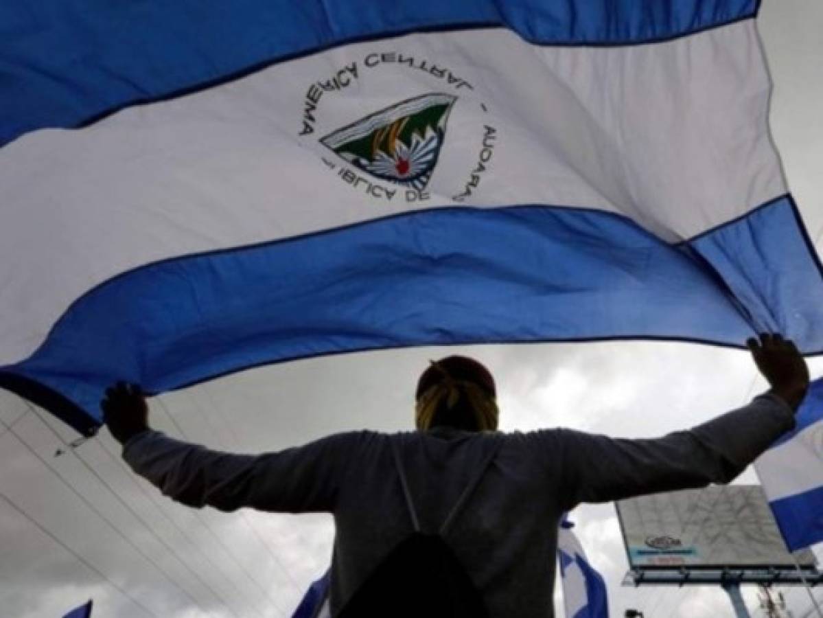 Seis estudiantes nicaragüenses detenidos en redada policial  