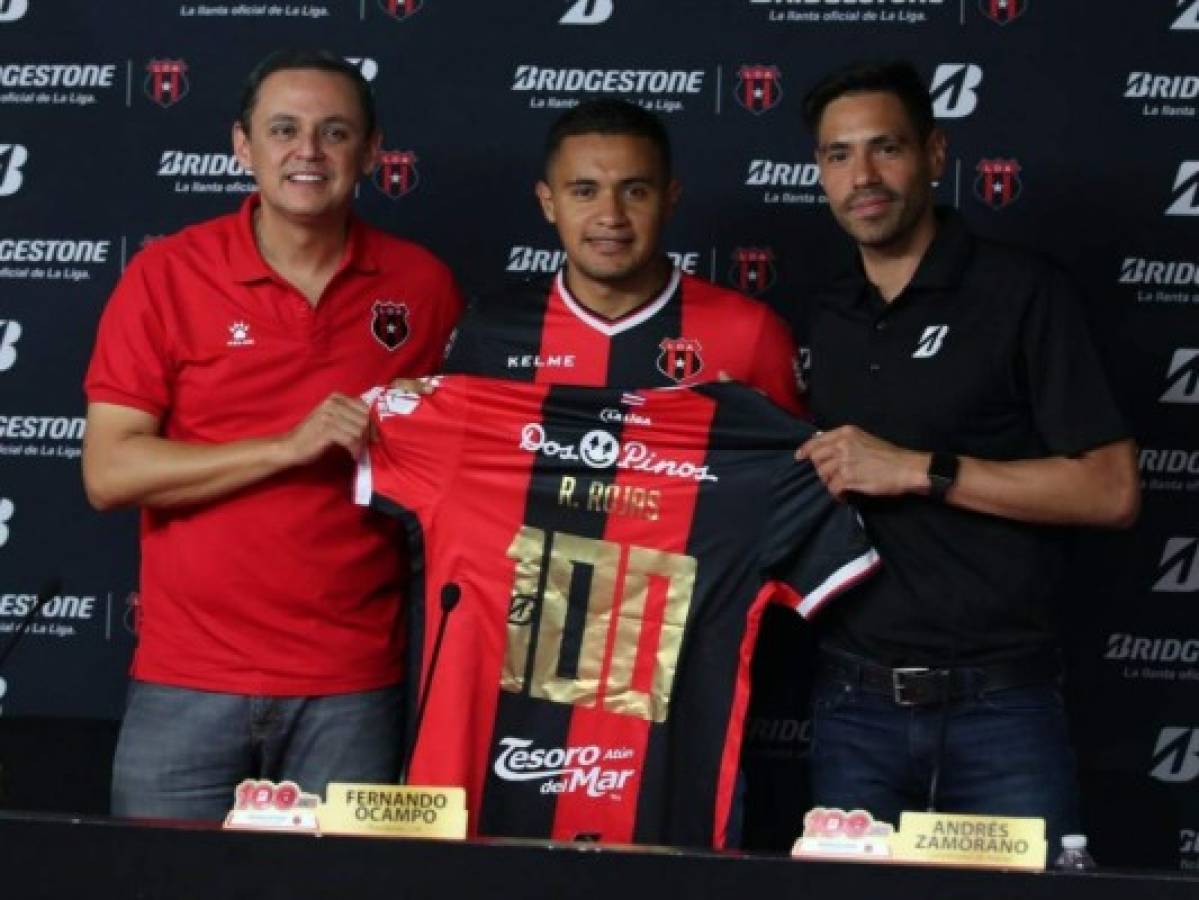 ¿Por qué el hondureño Roger Rojas jugará con la camisa número 100 en el Alajuelense?