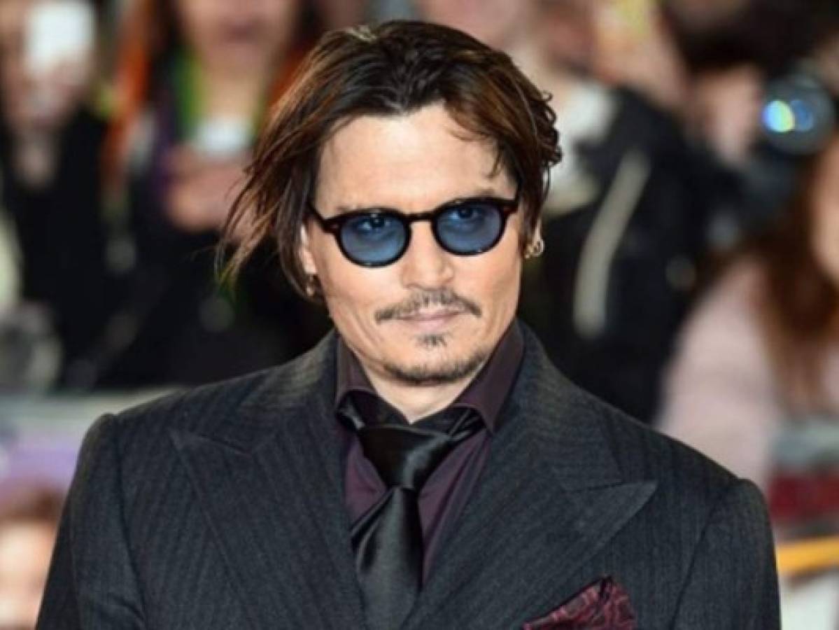 Intruso entró a la casa de Johnny Depp, se tomó una copa de vino y hasta se bañó