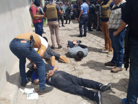 Tras balacera, arrestan a cinco pandilleros de la 18 en colonia Torocagua