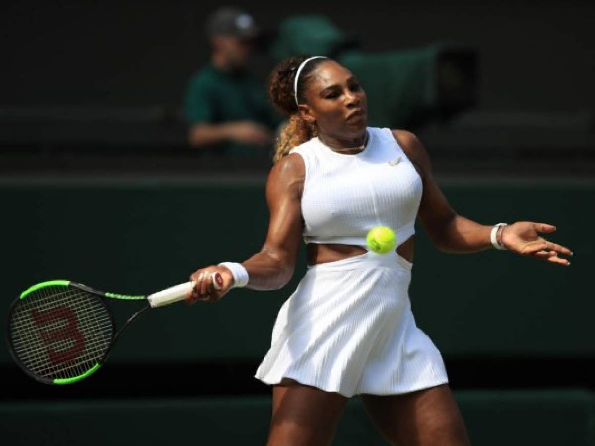 Serena Williams disputará la final de Wimbledon contra Halep