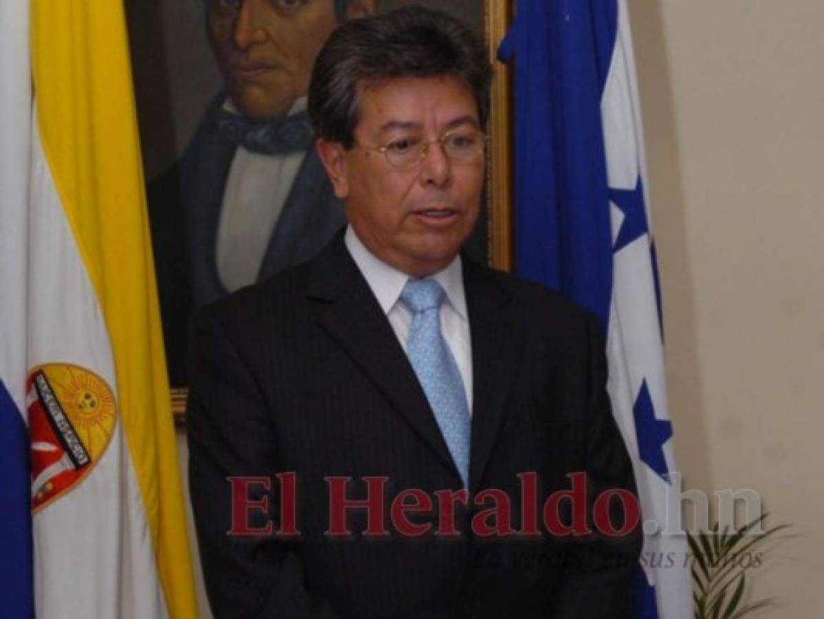 Ernesto Paz Aguilar: 'Relaciones con China no son prioridad en la agenda de Libre'