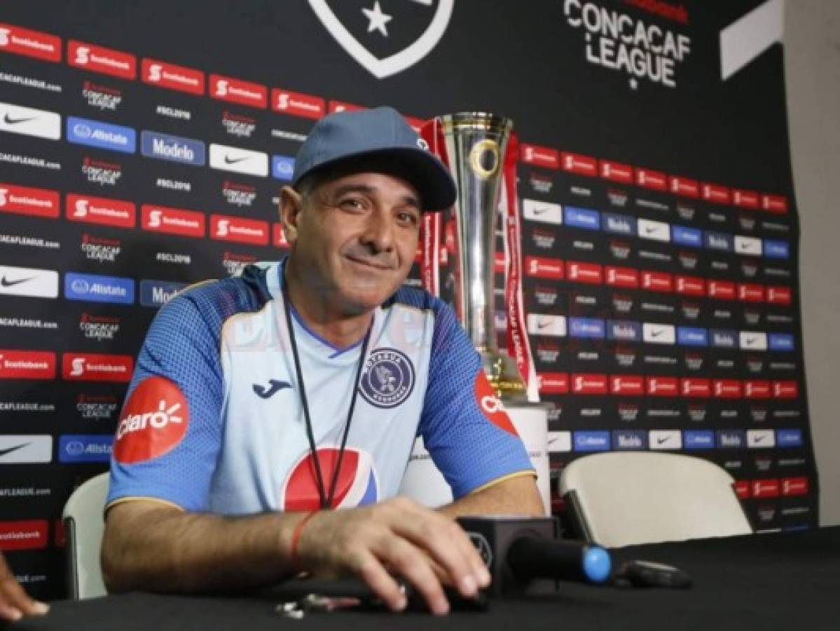 Diego Vazquez no quería la copa de la Liga Concacaf en la conferencia de prensa previo a la final ante Herediano
