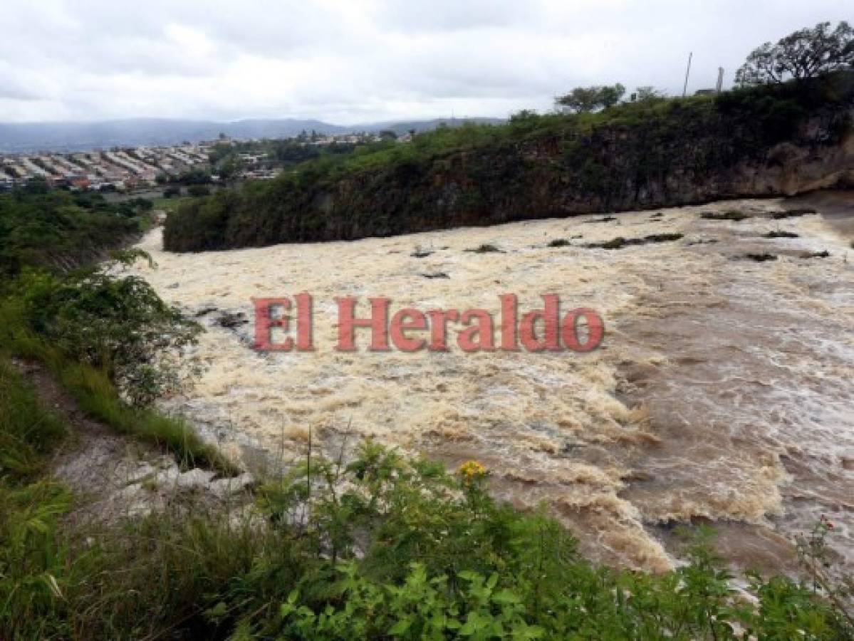 Las represas superan sus niveles máximos en la capital de Honduras tras las lluvias