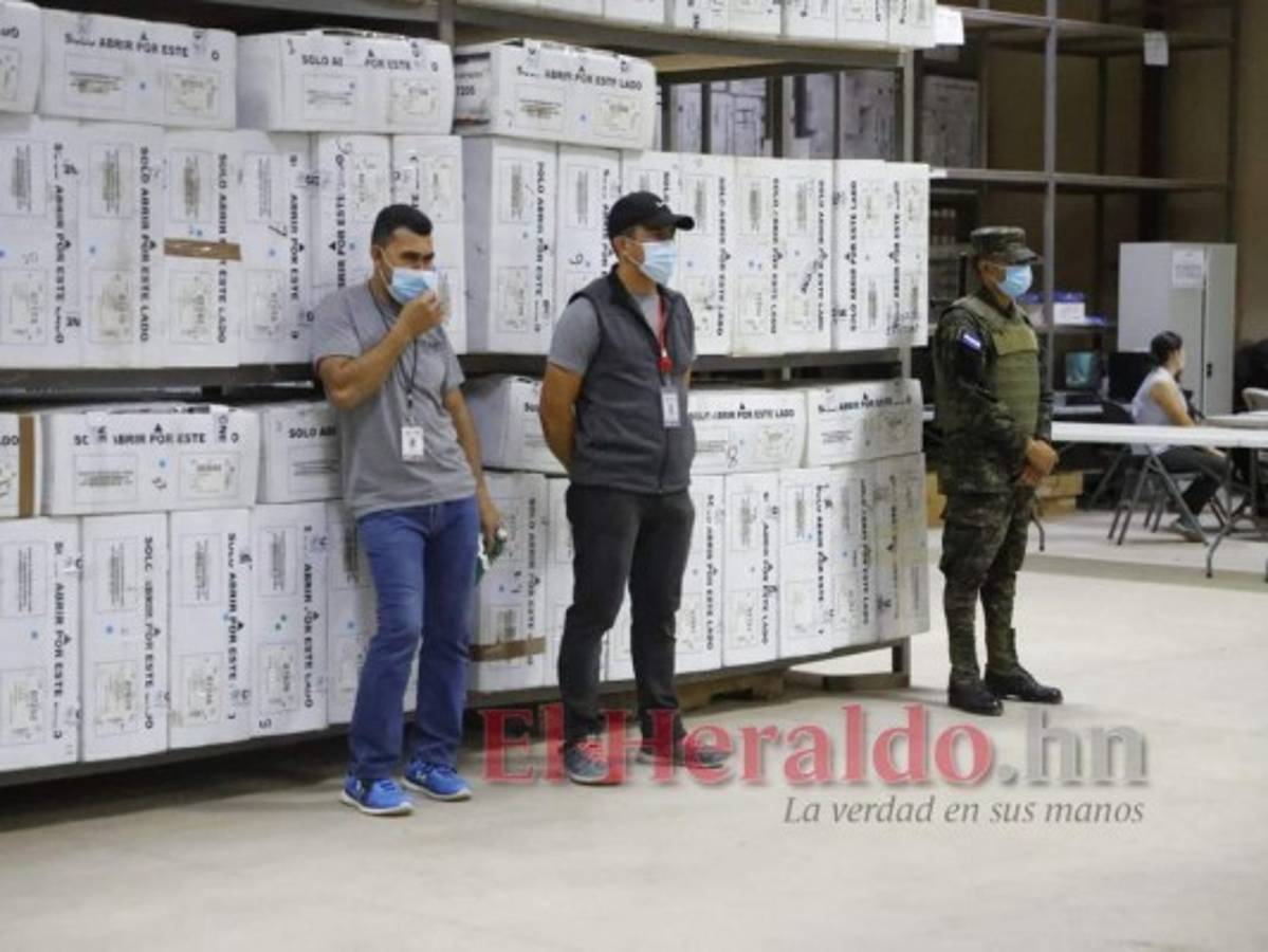 Así arrancó el escrutinio para revisar inconsistencias en actas y maletas electorales