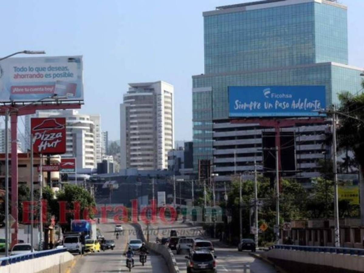 Las empresas decidirán si amplían plazo de suspensión a empleados