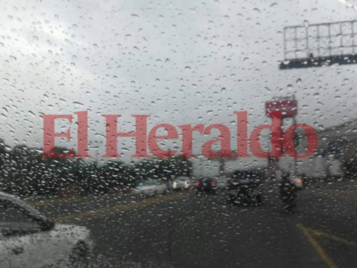 Lluvias acompañadas de actividad eléctrica se esperan este lunes en Honduras