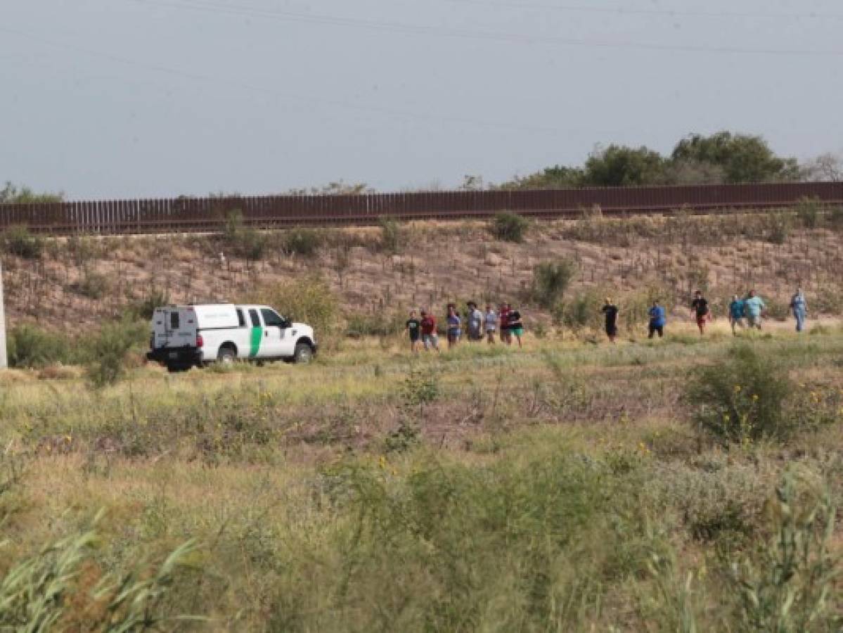 Unos 200 niños por día llegan a frontera de EUA