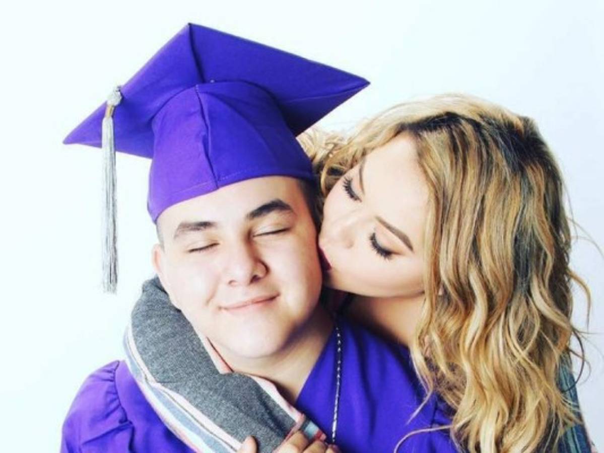 Chiquis Rivera confirma que su hermano menor es gay