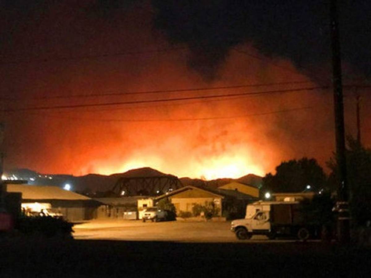 Incendios forestales azotan el sur de California