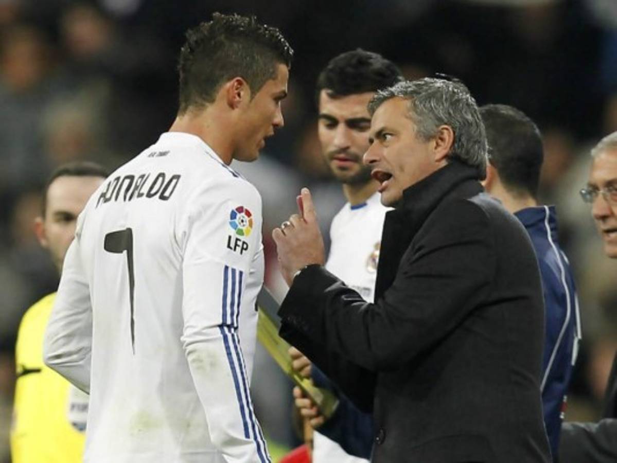 Diario británico revela que Mou y CR7 casi se van a los golpes en 2013