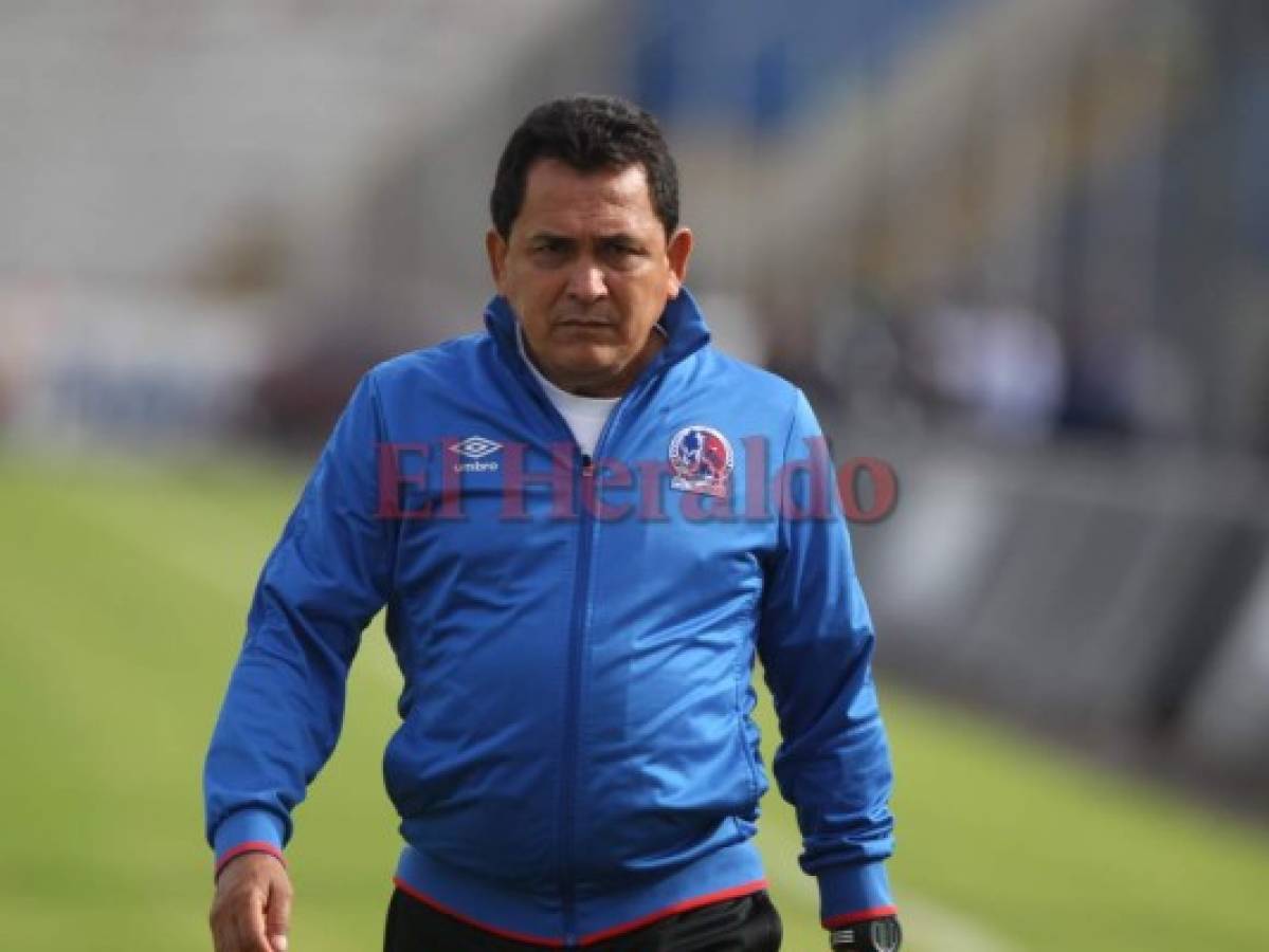 Nahún Espinoza: 'No creo que sea prudente estar hablando de otros técnicos'