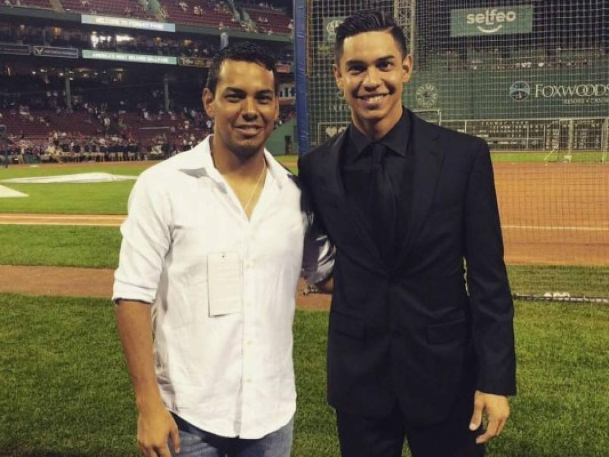Red Sox galardonó a sus prospectos, el hondureño Mauricio Dubón recibe premio coomo el baserunner del año