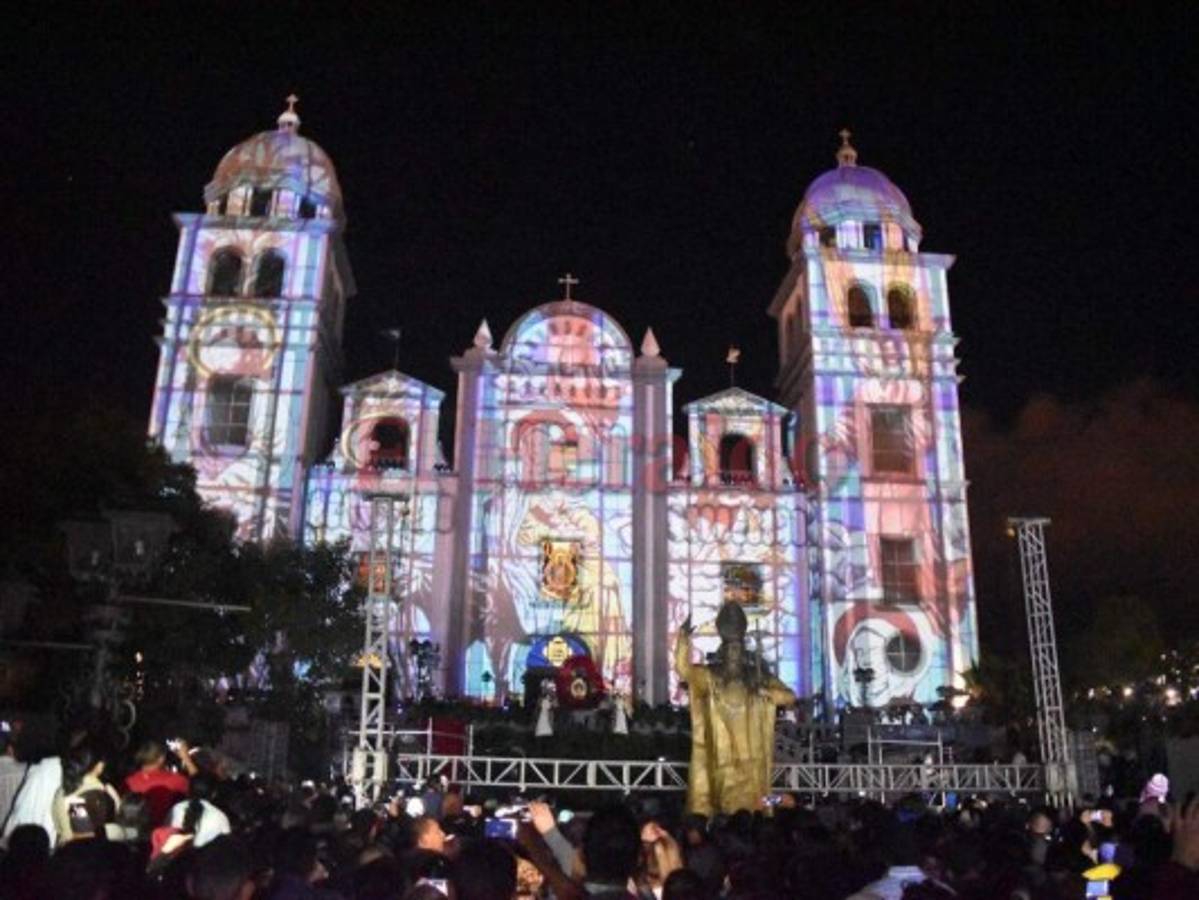Noche de arte, tradición y cultura en el santuario de Suyapa