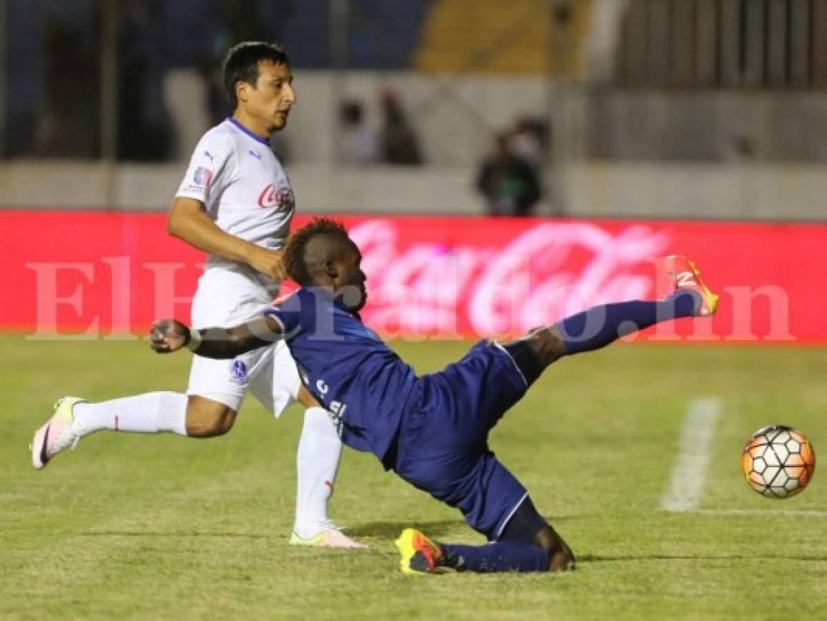 Olimpia venció 3-1 a Motagua, le quitó el invicto y el liderato del torneo de Apertura hondureño