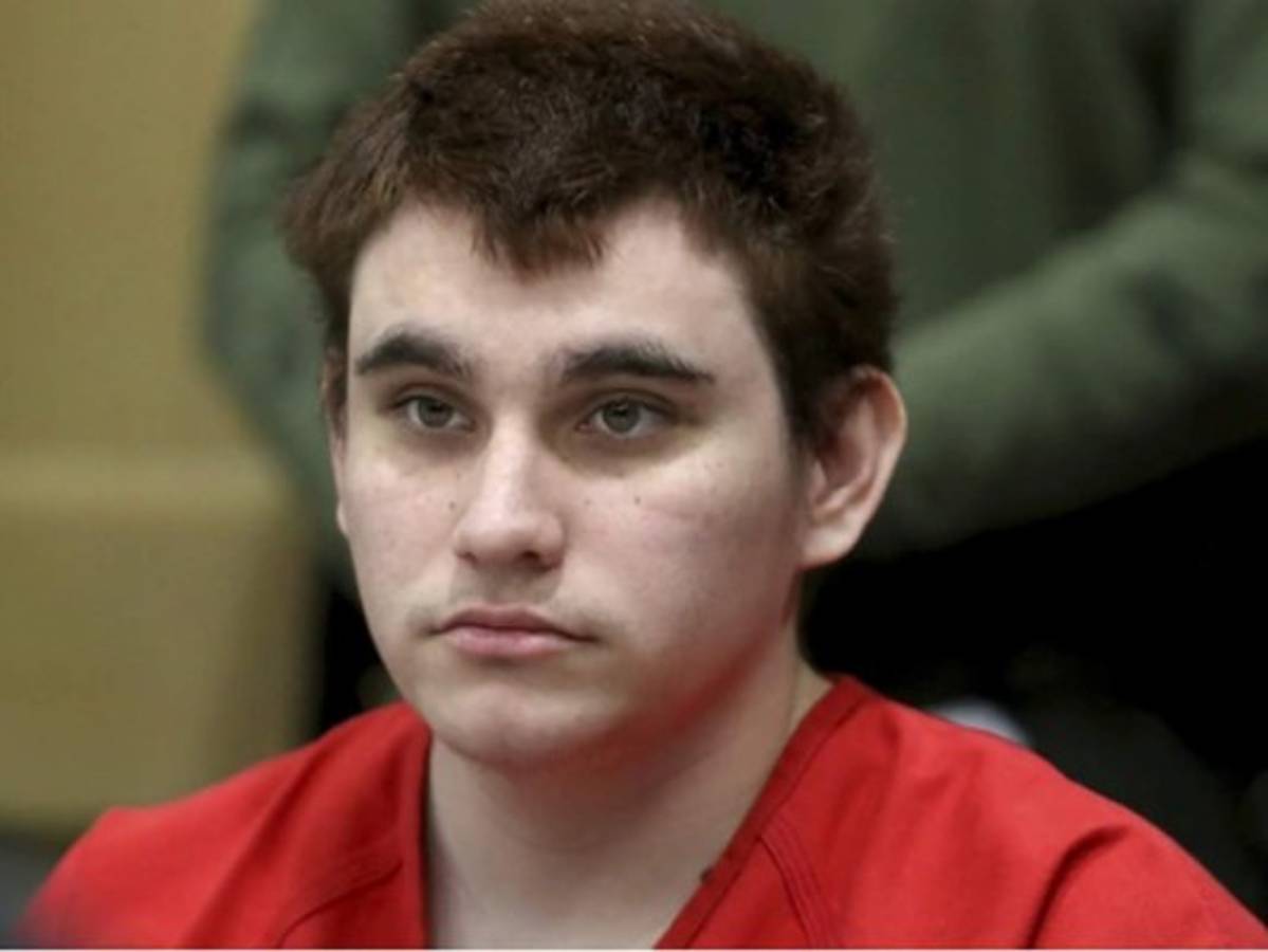 Revelan las cartas de amor que el asesino de Parkland le escribía a una joven inglesa