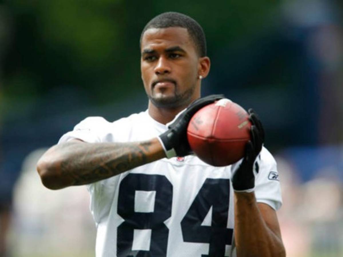 Encuentran el cuerpo del exjugador de la NFL James Hardy flotando en un río después de diez días desaparecido