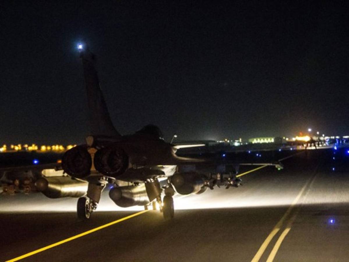 Aviones franceses bombardean Siria