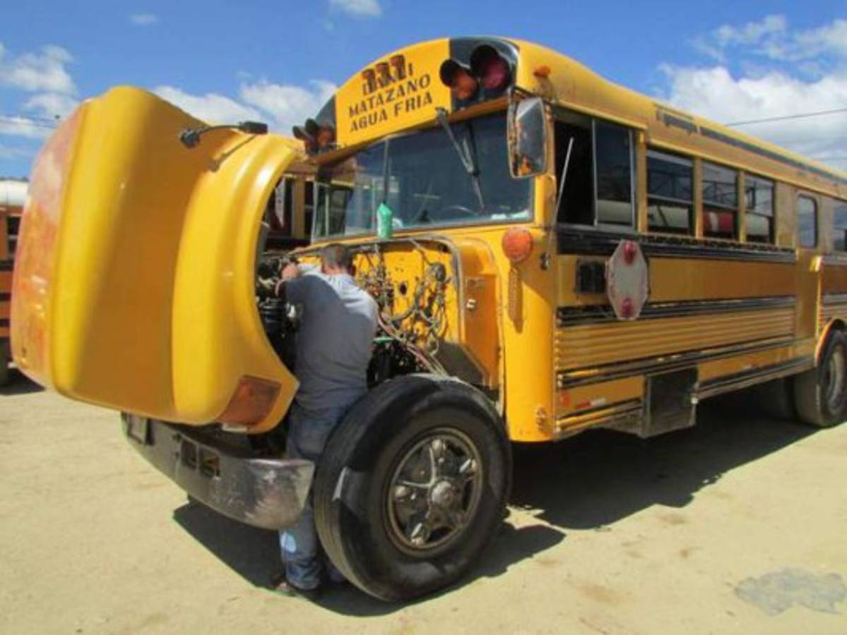 Gobierno de Honduras se pone al día en pago de subsidio a transportistas  