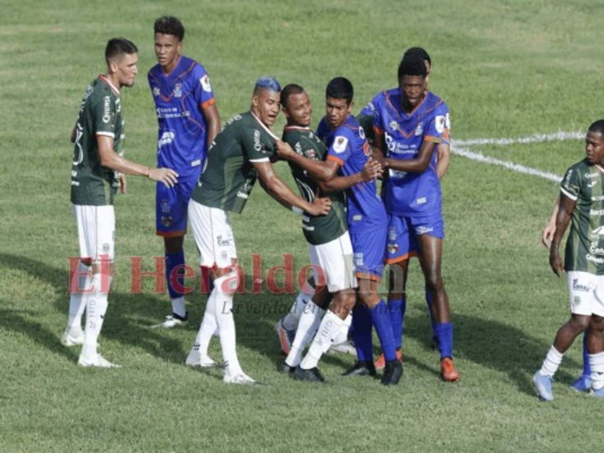 Raúl Cáceres tras la goleada ante Marathón: 'Me da pena y tengo que dar la cara'