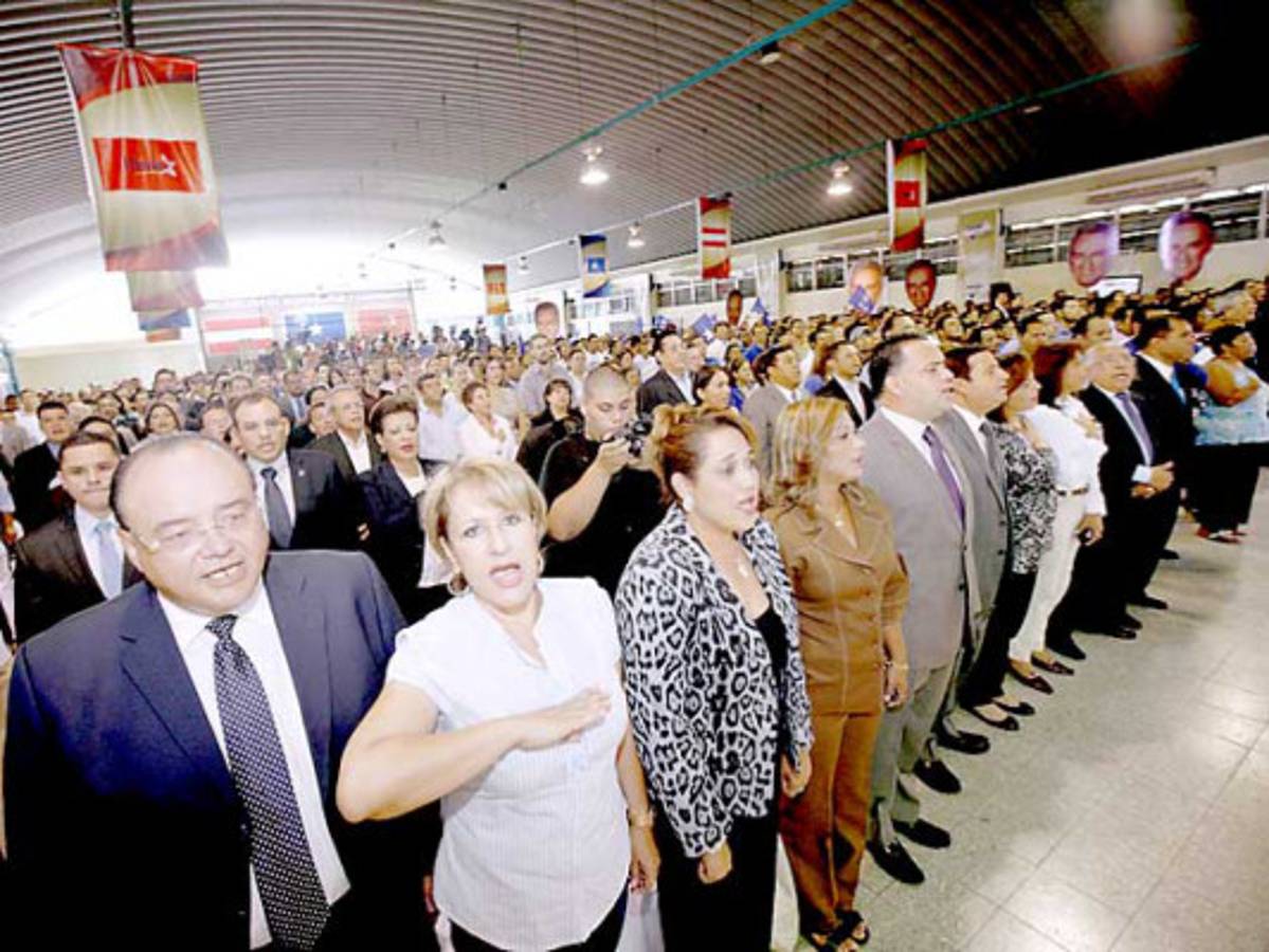 TSE realiza el sorteo de papeletas electorales